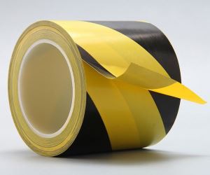 Geel / zwart PVC Vloerbaan Markeringstape Harzard Waarschuwingstape 50 mmx 33 m